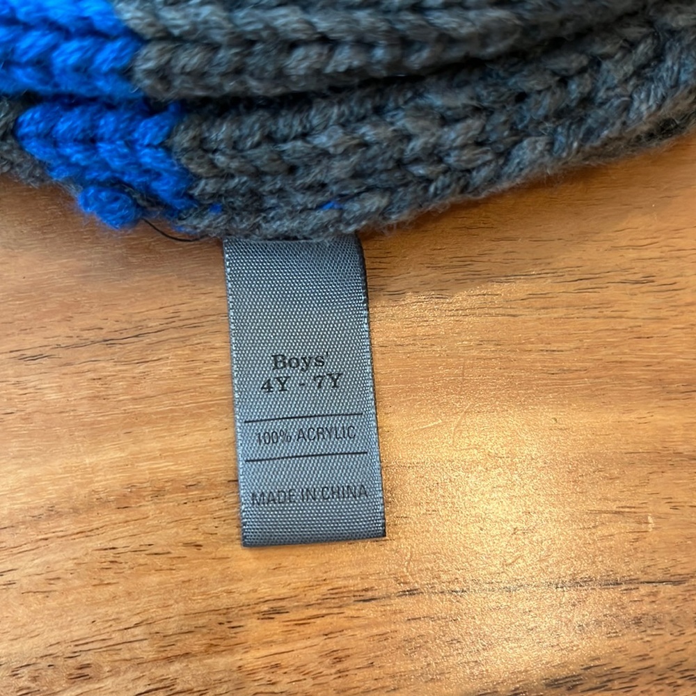 REI Youth Beanie - Picture 2 of 3